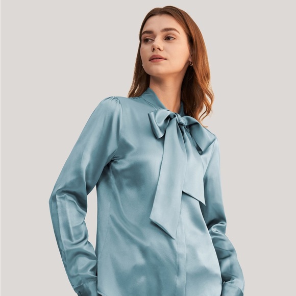 NWOT LilySilk Bow-tie Neck 100% Silk Charmeuse Black 22MM Mulberry Size XL - Picture 7 of 8